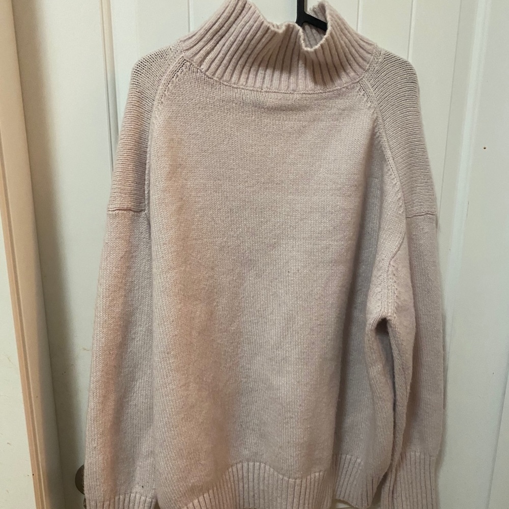Light pink sweater